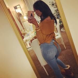 Meet your Posher, Jannaye